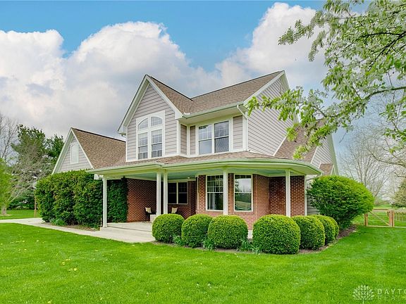 2nd image of 521 Golden Willow Ct