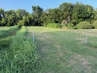 2nd image of 891 Lakeside Dr
