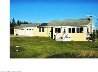 35 Brighton Rd, Wellington, ME 04942