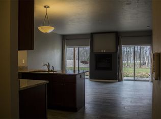 2333 Sunny Ln APT C, Suamico, WI 54313