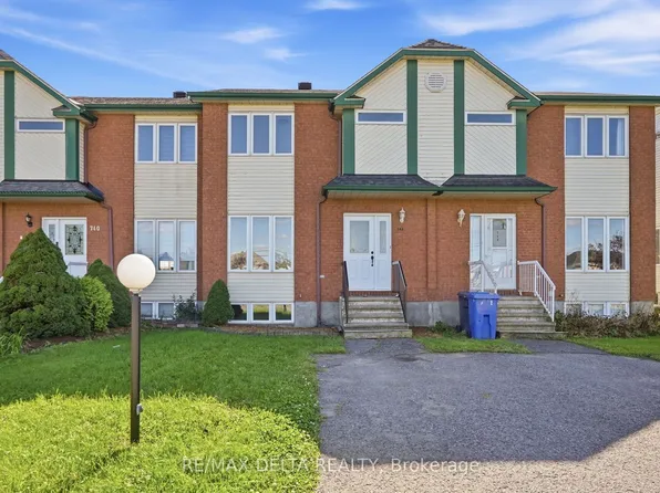 742 Nelson St W, Hawkesbury, ON K6A 3P2