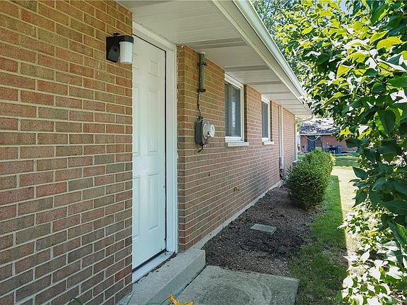 4th image of 2821 Horstman Dr