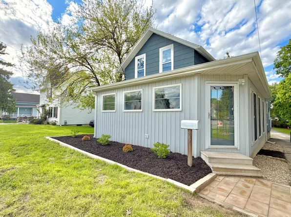 807 E Main St, Bellevue, OH 44811