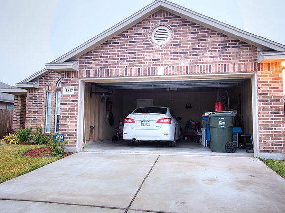 3rd image of 3837 Los Arroyos Dr