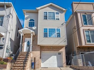 327 Court St, Elizabeth, NJ 07206
