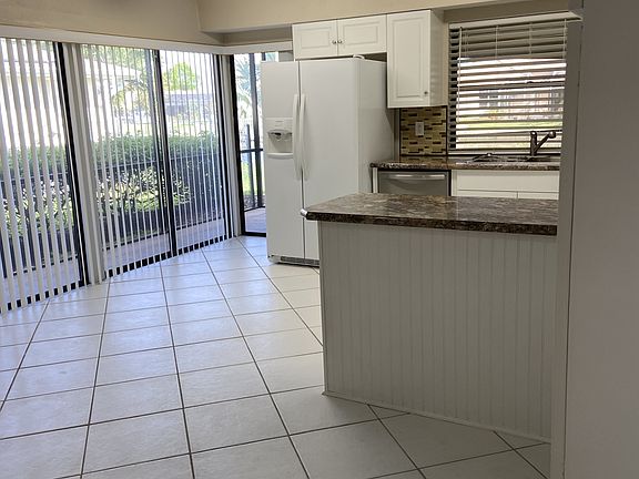 4th image of 3725 SW 5th Pl