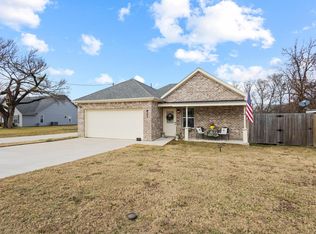 501 E 15th, Bonham, TX 75418