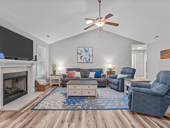 5th image of 81 Abacos Ct