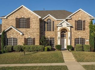 711 Paisley Ln, Red Oak, TX 75154