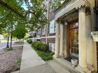 406 N Prairie St #10, Champaign, IL 61820