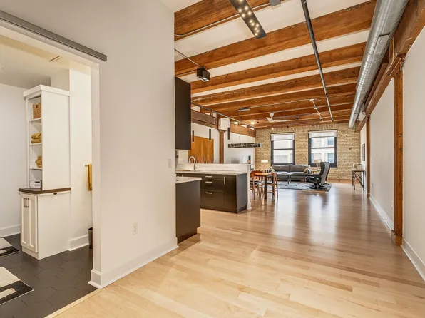 406 Wacouta St Unit 603, Saint Paul, MN 55101