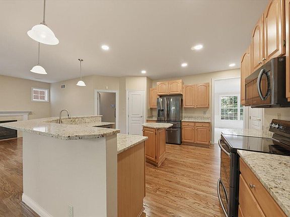 5th image of 1114 Grindstone Ct