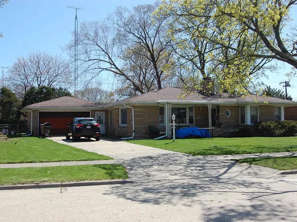 7811 6th AVENUE, Kenosha, WI 53143