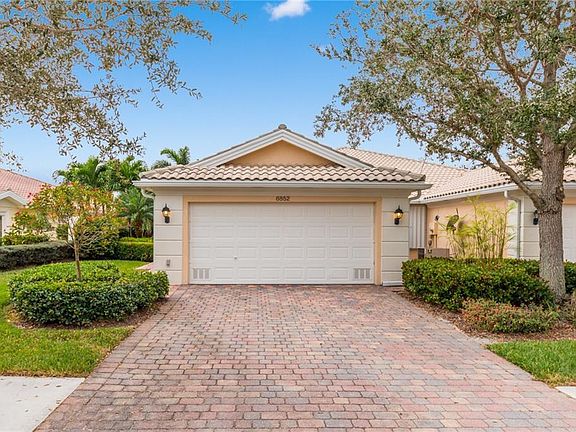 2nd image of 8852 SE Retreat Dr