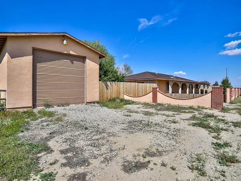 7033 W Avenue A2 — Photo 36