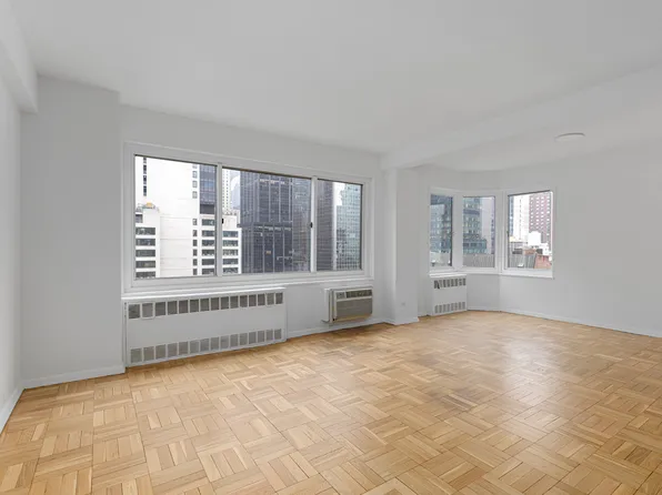 249 East 48th Street image 1 of 8