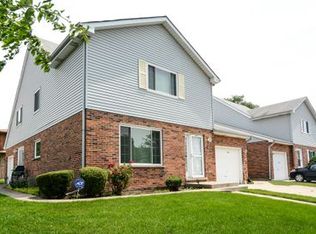 300 Starling Ct, Bloomingdale, IL