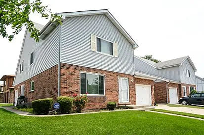 300 Starling Ct photo 1