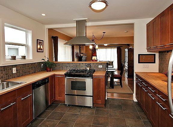 Beautifully remodeled kitchen