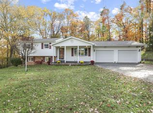 24871 Buena Vista Rd, Rockbridge, OH 43149