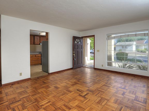4th image of 129 San Clemente St