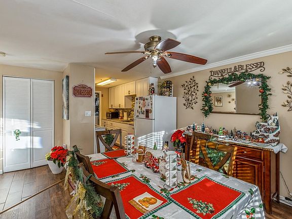 5th image of 427 Birchwood Rd Unit 427