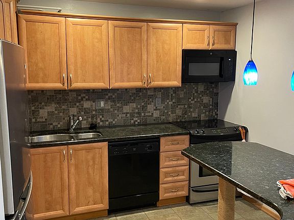 3rd image of 711 E Falcon Dr #100