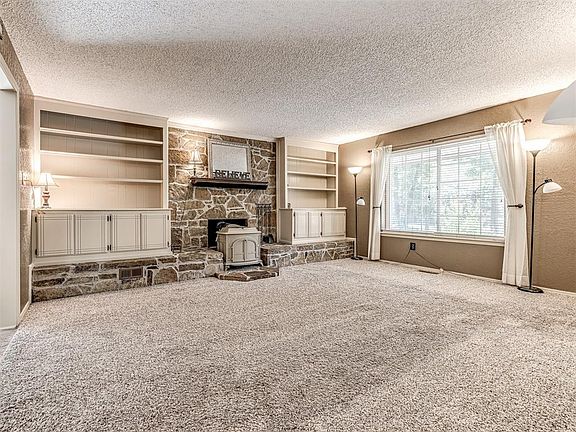 4th image of 5664 W Lakeview Dr