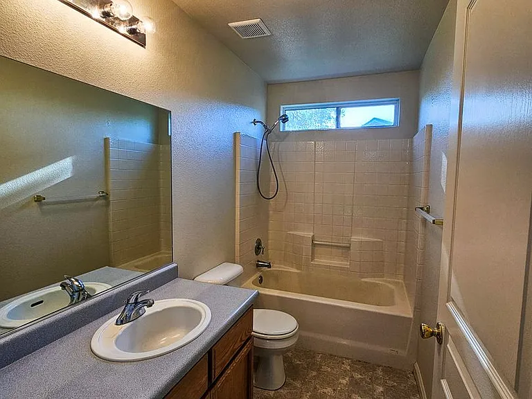 971 Paramount Way — Photo 19