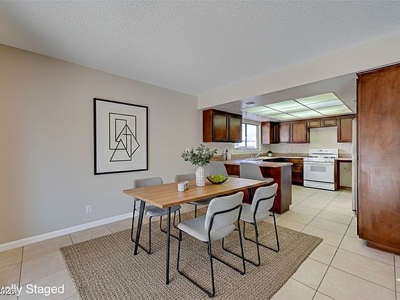 5th image of 4329 Salamanca Cir