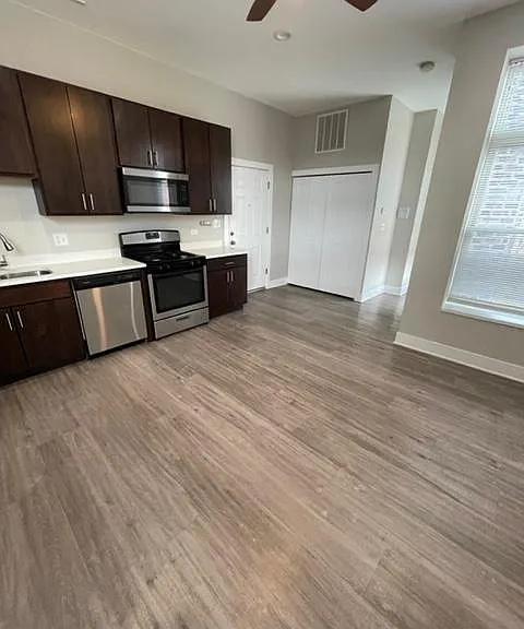 4834 S King Dr #3 — Photo 13