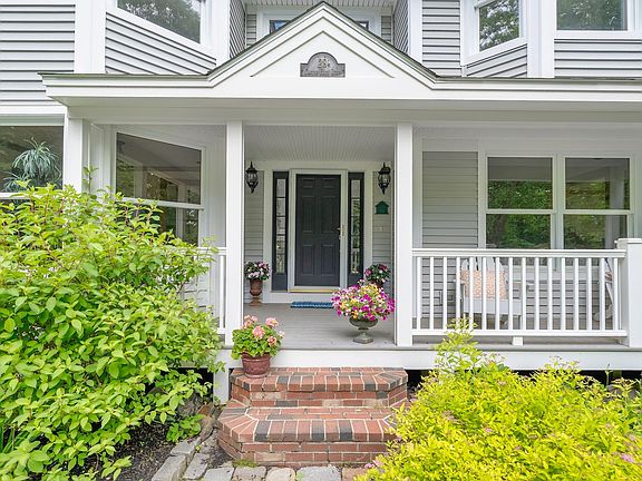 3rd image of 28 Castle Hill Road