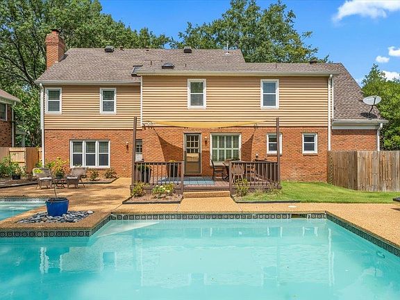 2nd image of 8719 Cumbernauld Cir S