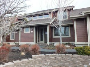 1437 Highland View Loop, Redmond, OR 97756