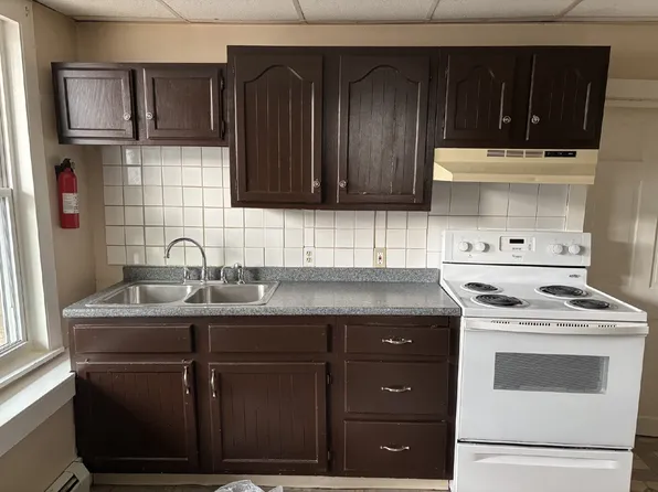 9 Tanguay St #B, Sanford, ME 04073