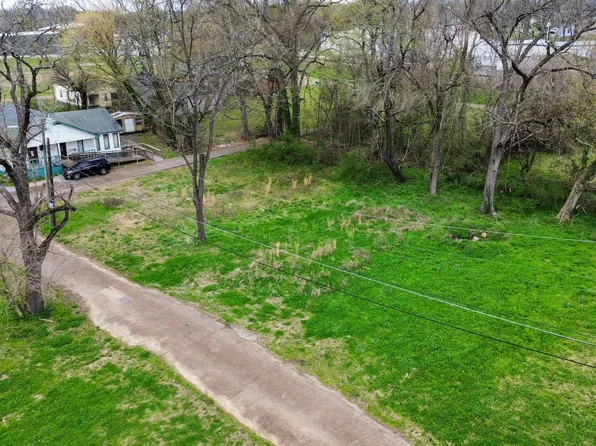 122 Preston Aly, Jackson, TN 38301