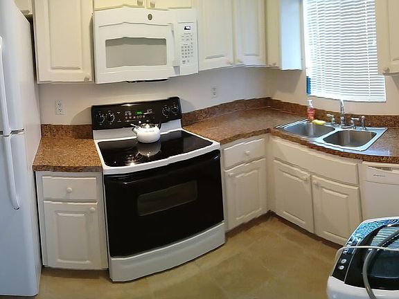 2nd image of 55 Vining Ct APT 211
