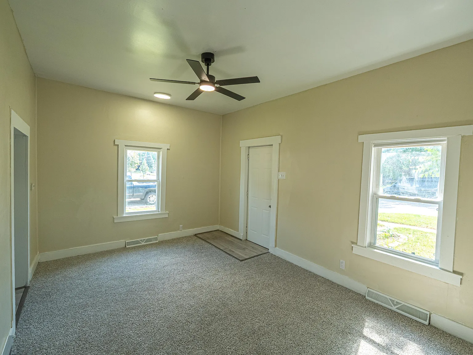 1 bed, 592 sqft, $1,000 — Photo 4