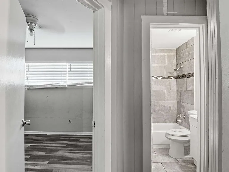 5010 Ennis St #3 — Photo 8