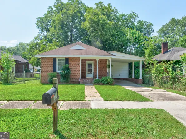 35 Elmwood St NE, Rome, GA 30161