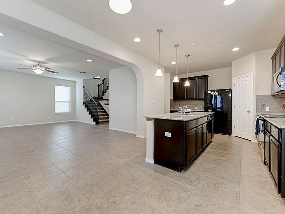 3rd image of 3705 Rusack Dr
