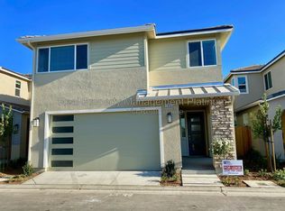 1950 Minarets Ln, Clovis, CA 93611
