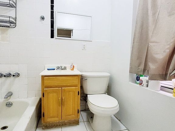 5th image of 788 Park Pl APT 2D