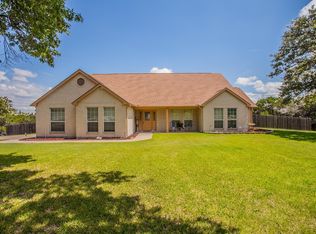 71 Wrangler Dr, Morgans Pt Resort, TX 76513