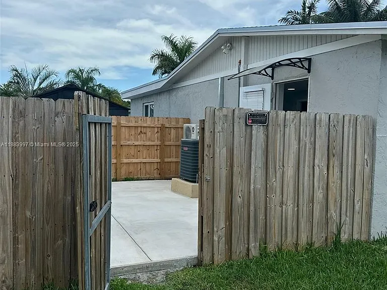 29928 SW 159th Dr — Photo 53