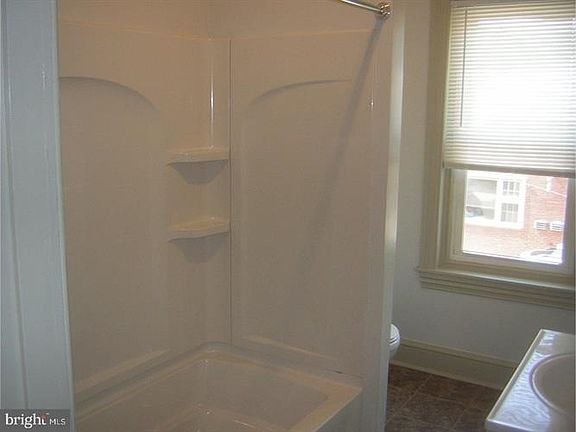 5th image of 207 Gay St #B