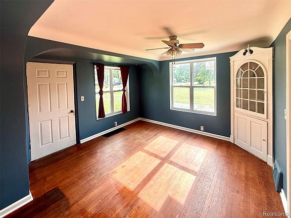 2nd image of 5388 Davison Rd