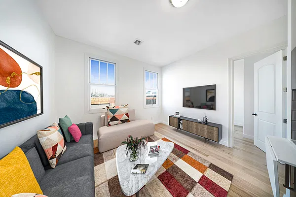 Rented by Modern Spaces | media 2