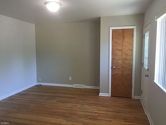 1453 - Living Room