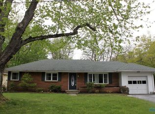 15 Baker Dr, Bowling Green, OH
